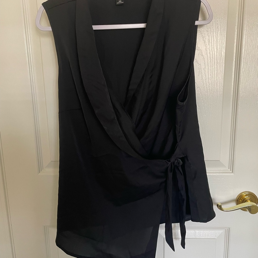Elegant Black Sleeveless Wrap Top